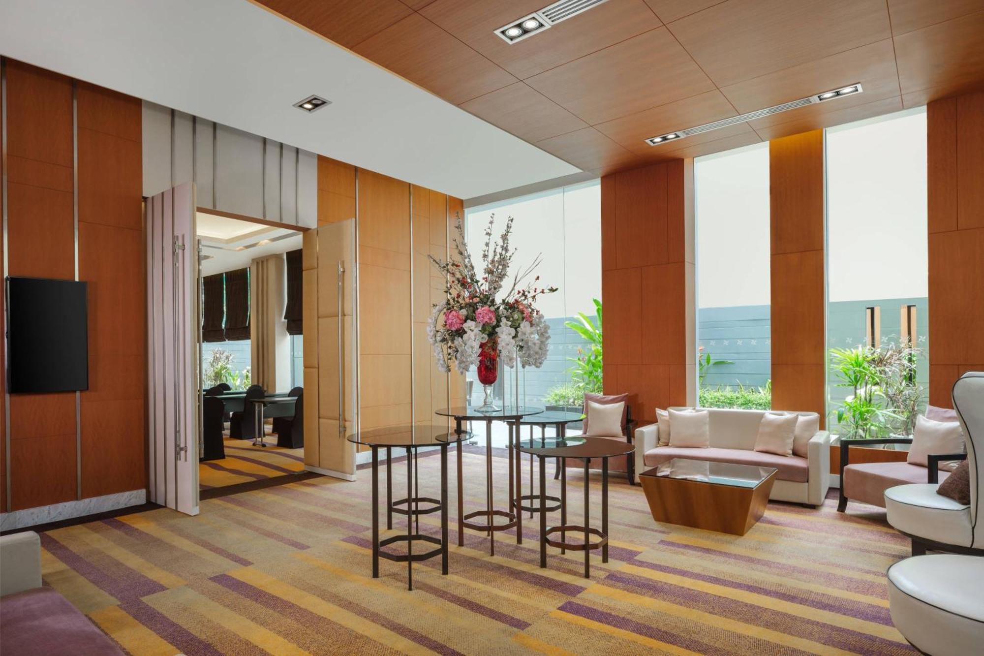 Four Points By Sheraton Bangkok, Sukhumvit 15 Banguecoque Exterior foto