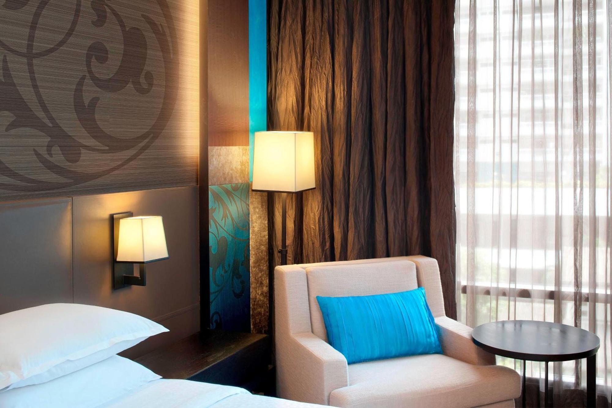 Four Points By Sheraton Bangkok, Sukhumvit 15 Banguecoque Exterior foto
